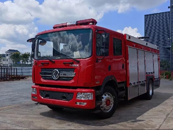 4x2 DONGFENG Fire Fighting Truck